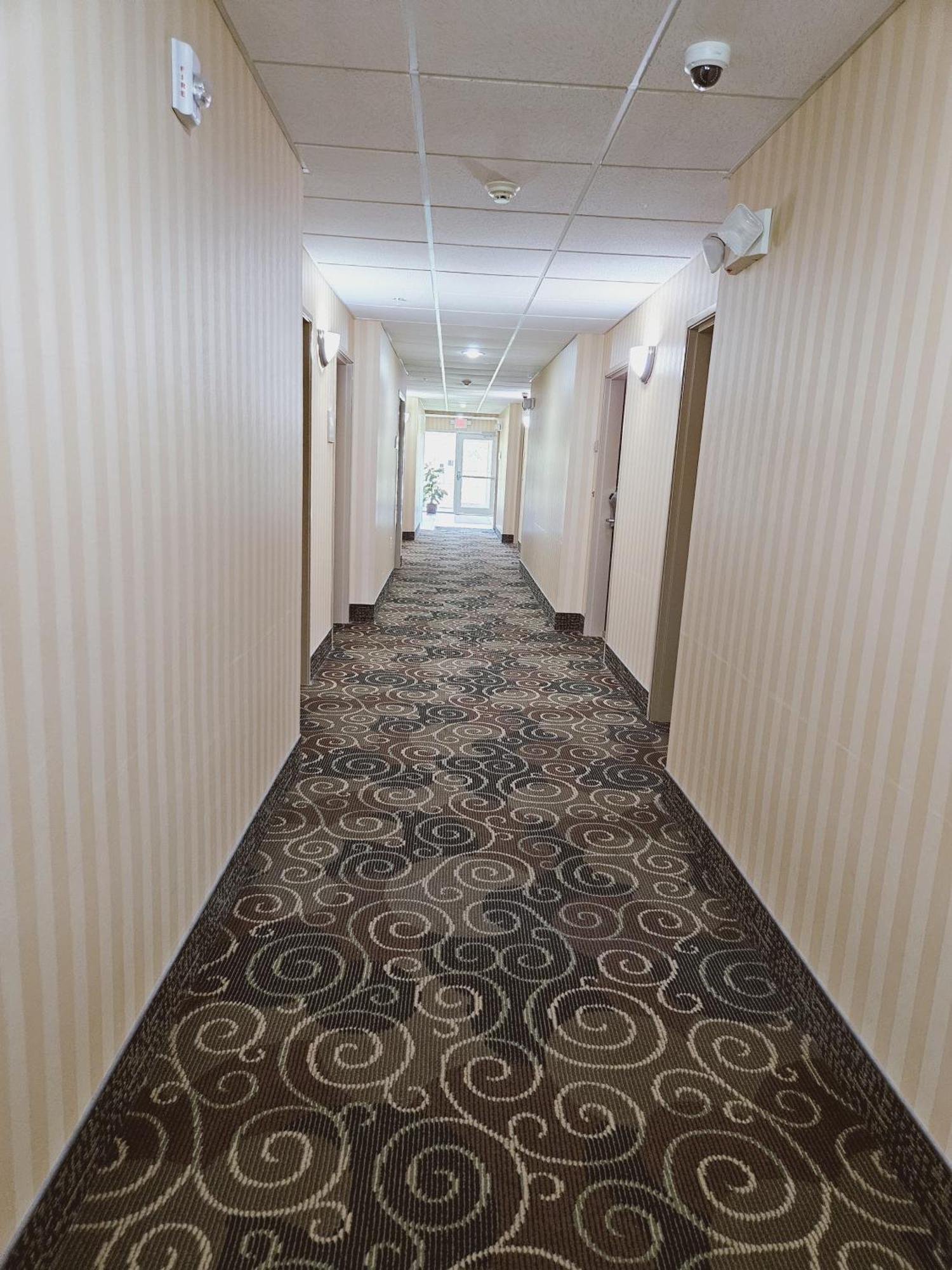 Cobblestone Inn&Suites - Bloomfield Extérieur photo